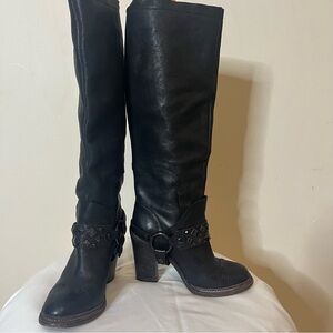 Vera Wang Kenya Black Pebbled Leather Harness Knee High Riding Boots Sz 6.5‎